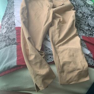 Like new White House cropped straight khaki dress pants . Size 4